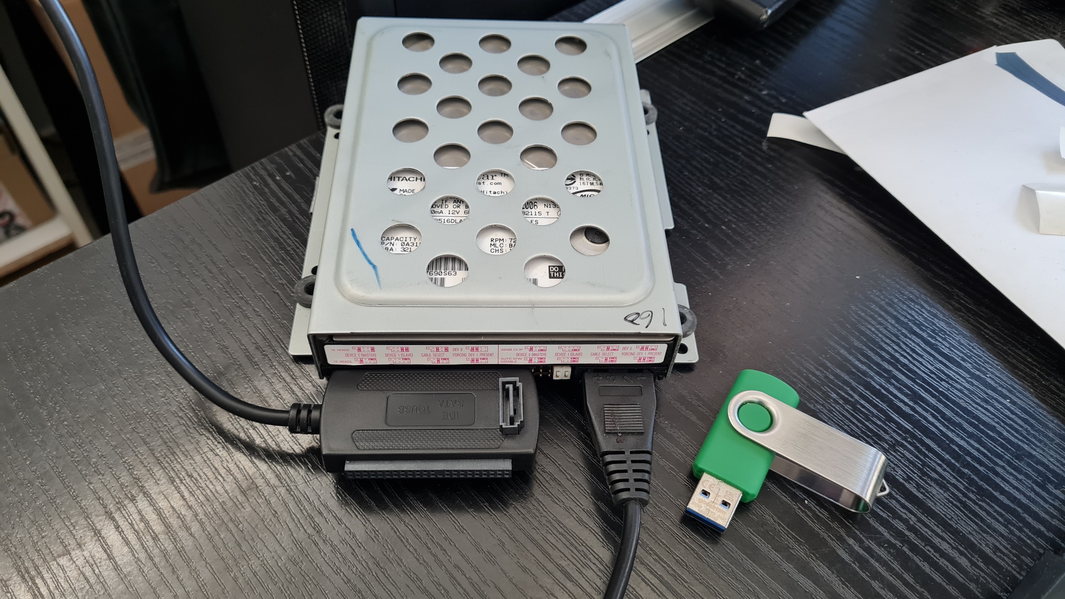 Odzyskiwanie pamiątkowych filmów wideo ze stacjonarnych nagrywarek z dyskiem twardym i nagrywarką płyt DVD i Blu-ray 